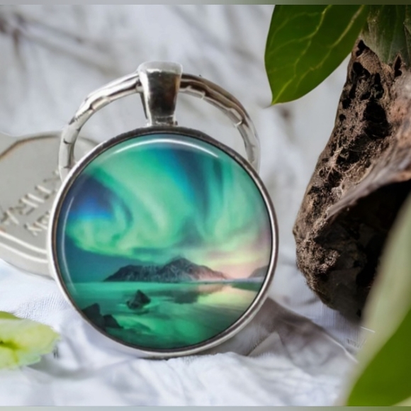 Island Keychain - Picture 4 of 8